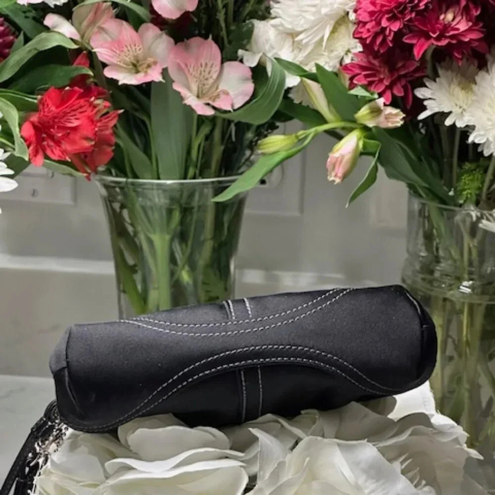 🧚🏻HOST PICK🧚🏻 Coach Black Satin Wristlet with Swarovski Hangtag EUC - Picture 3 of 13